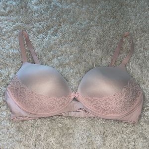 Victoria’s Secret body by Victoria wireless bra